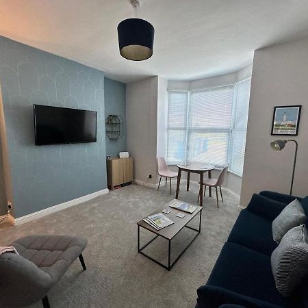 Marine View - Dog Friendly Apartment 500Ft From Beach Bridlington Kültér fotó